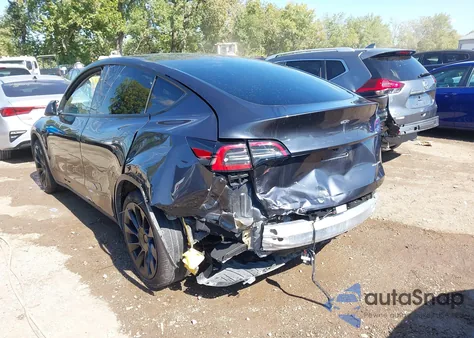 2024 Tesla Model Y Long Range Dual Motor All-Wheel Drive из США, поврежденный, VIN 7SAYGDEE5RA249757